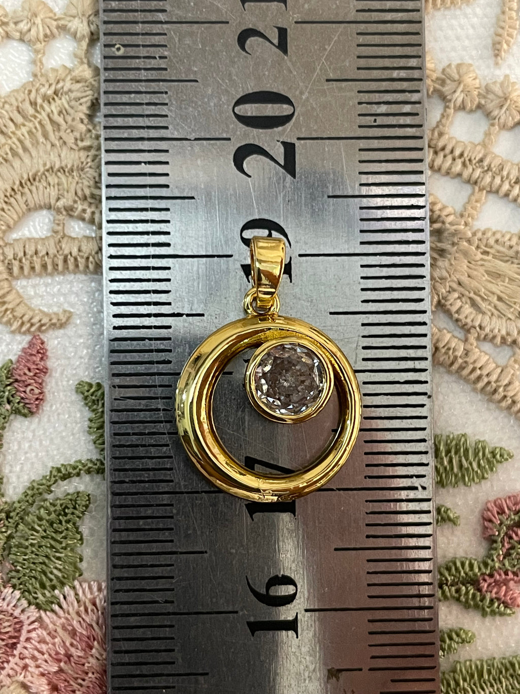 Pendant 39