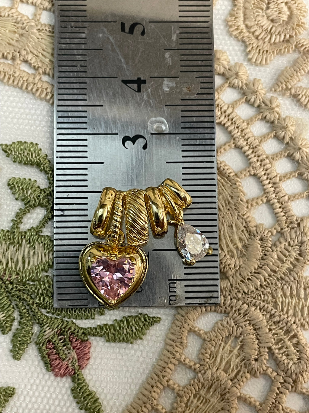Pendant 9
