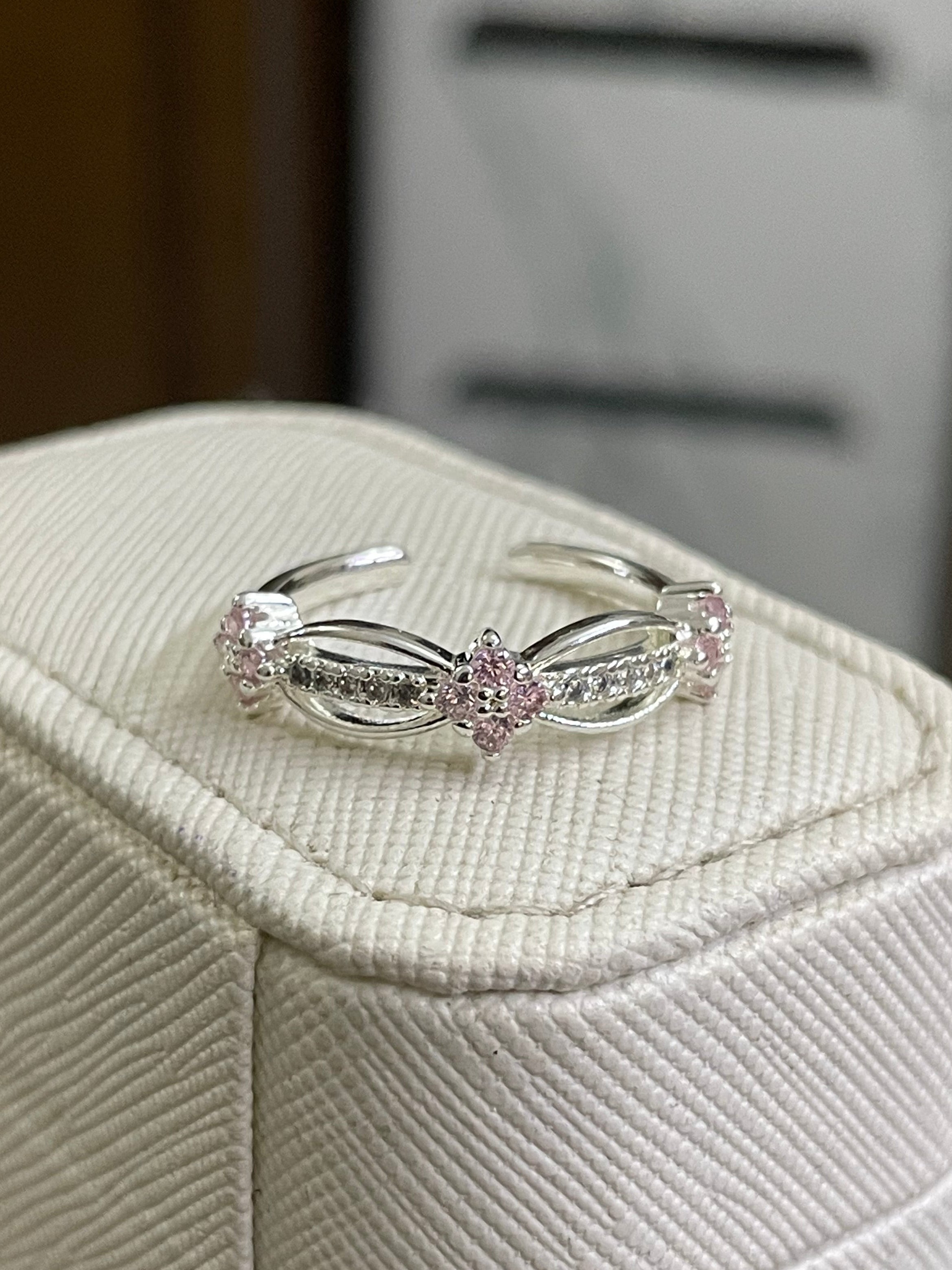 Ring 94 (Adjustable)