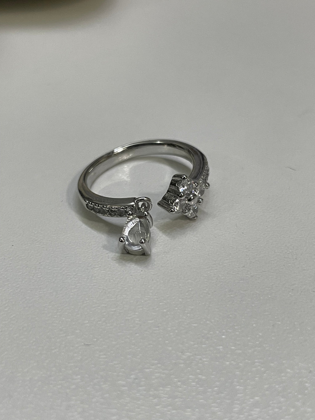 Ring 26 (Adjustable)